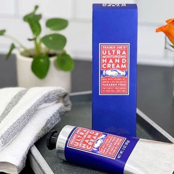 $8❤️‍🔥 Trader Joe’s Ultra Moisturizing Hand Cream 🤚🧴NEW IN BOX Lotion - Picture 2 of 4